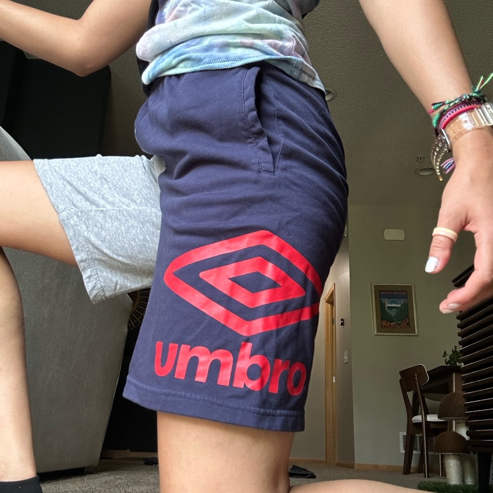 UMBRO yin yang shorts